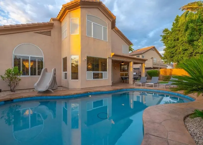 Sweet Escape L Heated Pool L Luxury Living Holiday home *